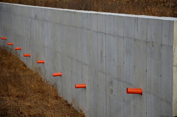 Cost of Retaining Wall Drainage in O Fallon
